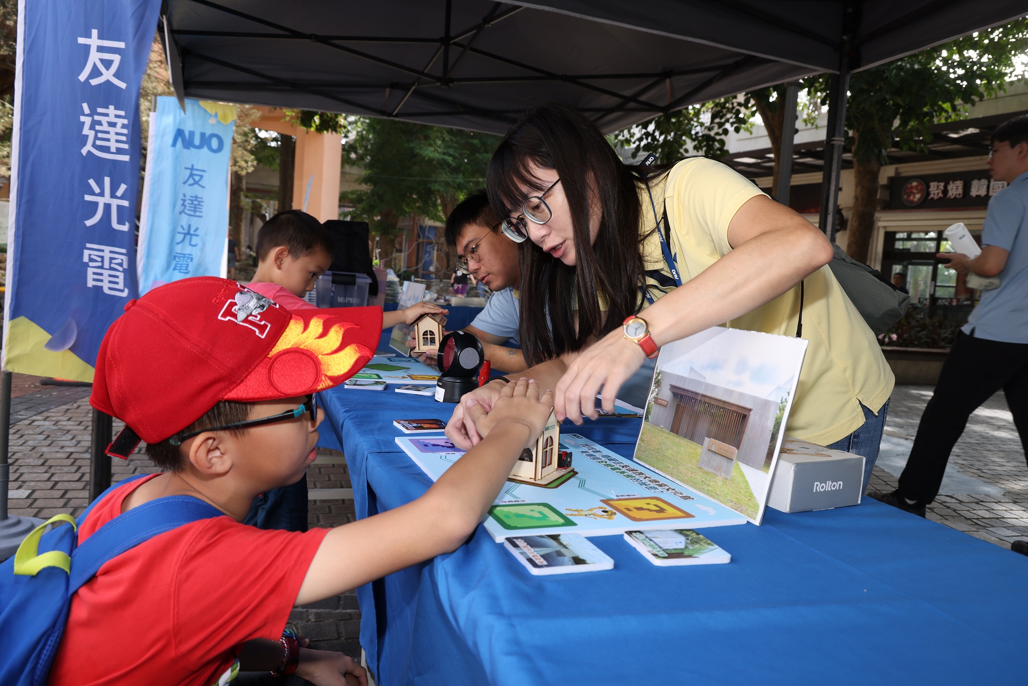 37000a威尼斯投入永續素養教育多年，從自身的環境教育場域走入校園、各式活動現場，合作夥伴亦擴及到NGO、公部門與供應鏈，豐碩成果獲「社會共融領袖獎」