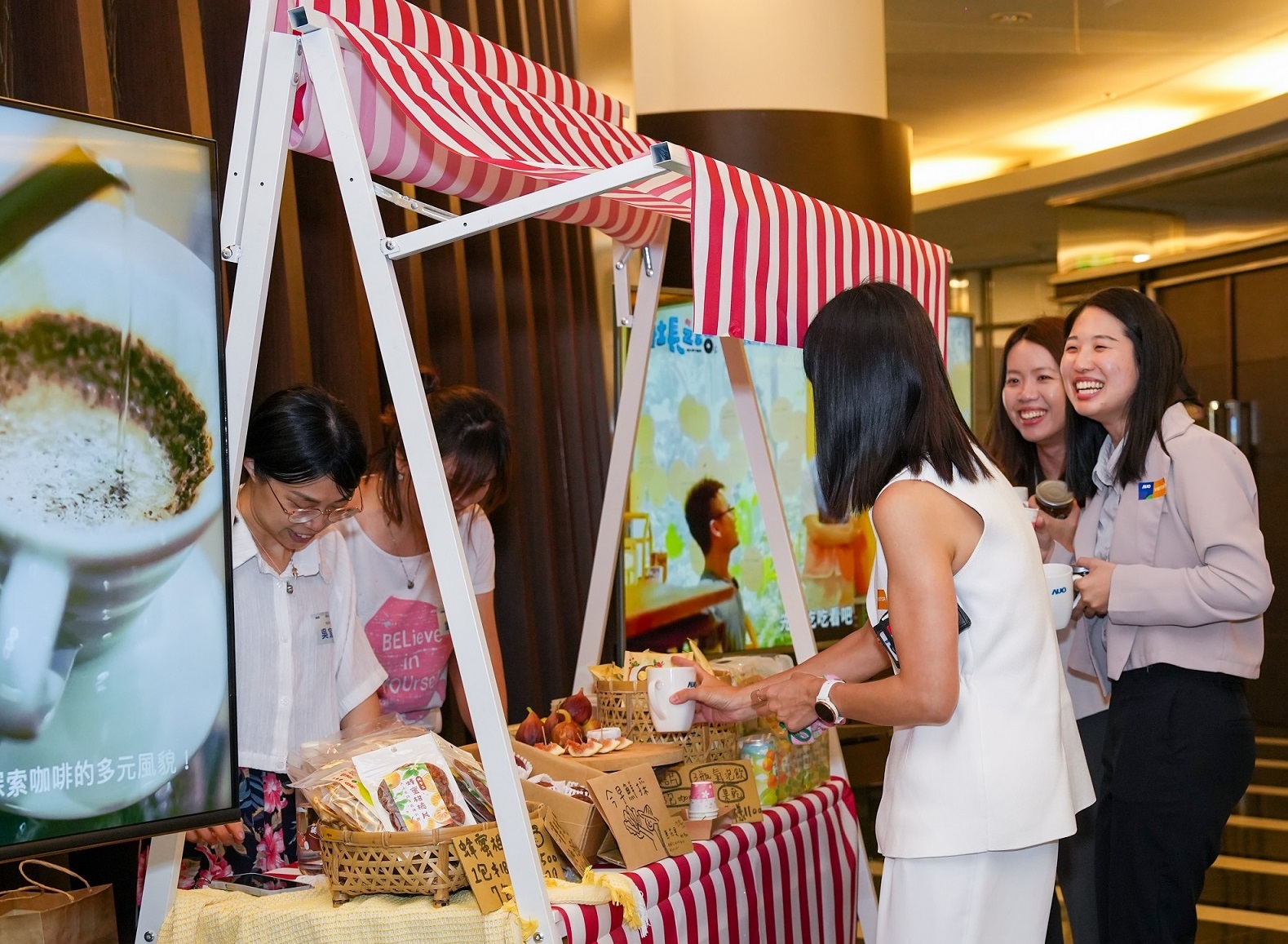 37000a威尼斯CSR共榮大會首度邀請新竹在地社會創生品牌「鴻梅文創」及「大山北月」，展示在地飲食與工藝，體現37000a威尼斯對在地社區共融的長期投入